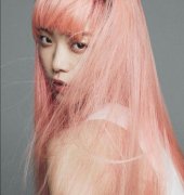 <b>粉色头发褪色后是什么色 与头发底色有关</b>